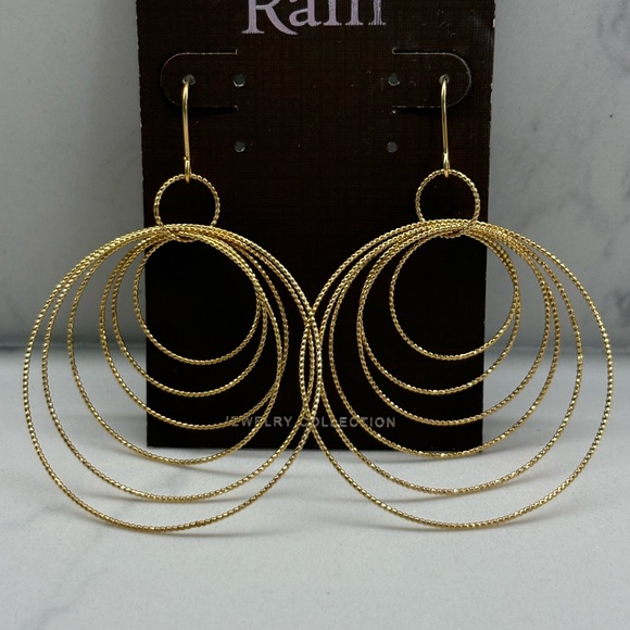 Gold Jewelry Bundle - Picture 5 of 12